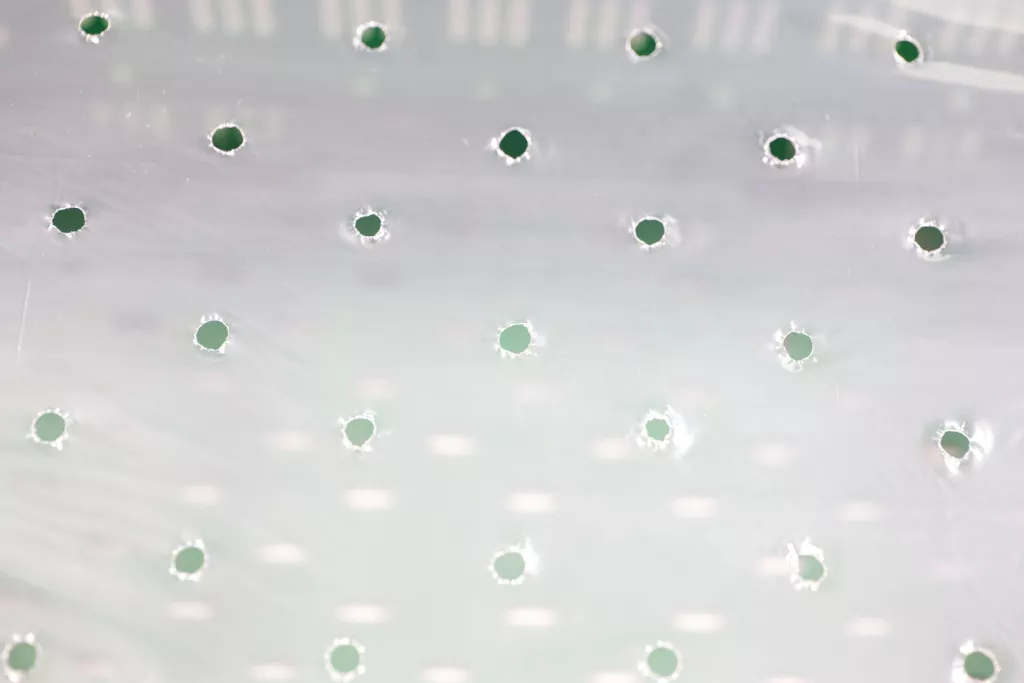 Kistenabdecker gelocht, transparent, 300 x 400 mm, 40 µ Kistenabdecker gelocht, transparent, 300 x 400 mm, 40 µ
