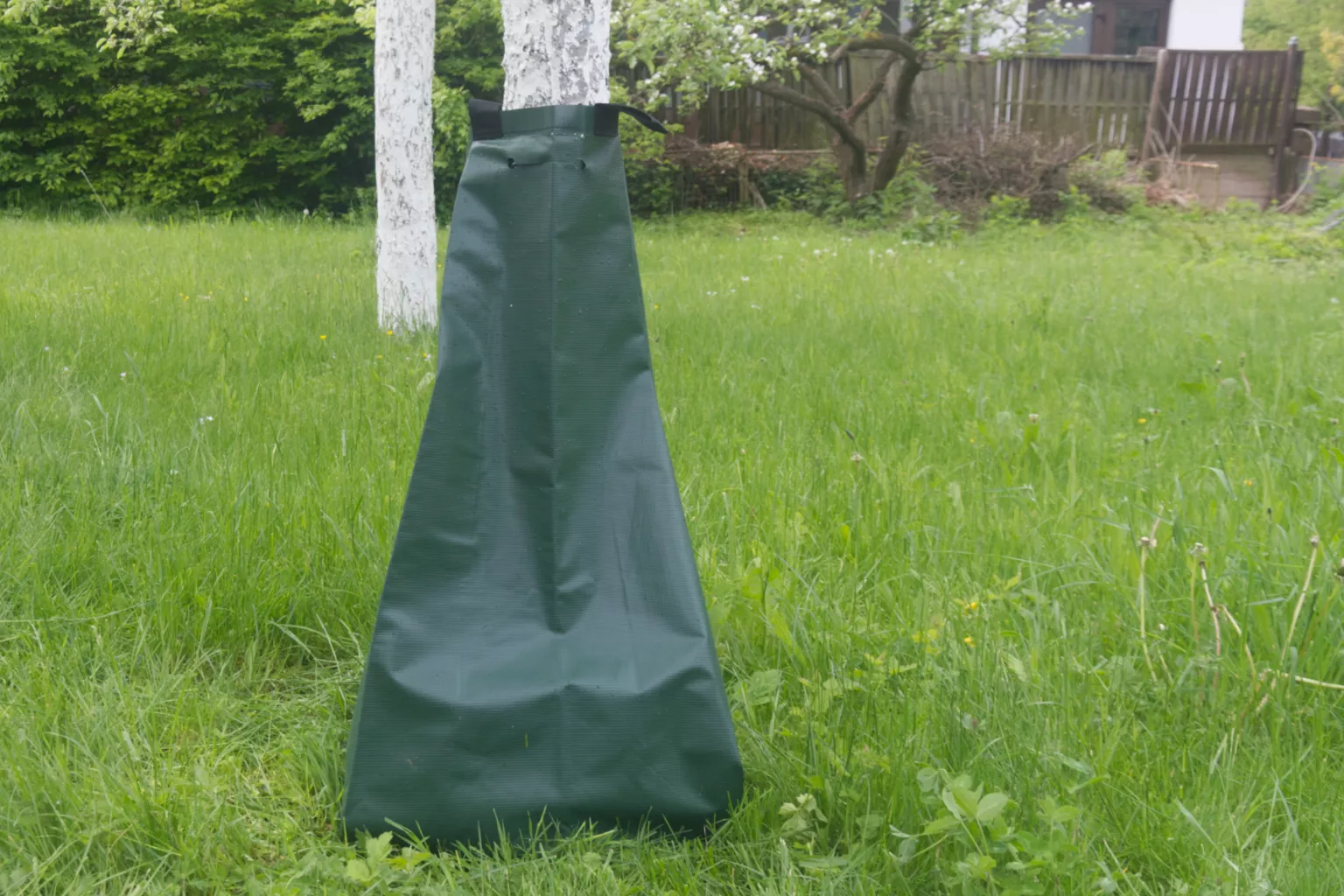 Baumbewässerungssack 100 Liter, mit Schloss Baumbewässerungssack 100 Liter, mit Schloss