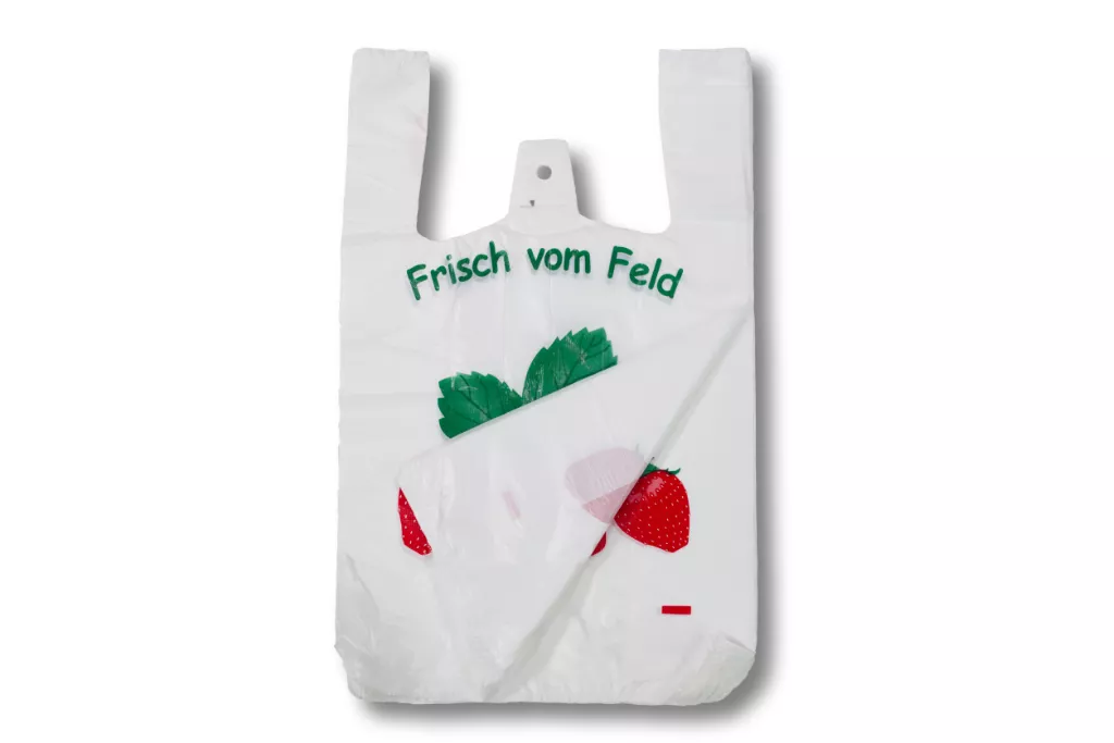 HDPE-Hemdchentragetaschen, 280 + 140 x 480 mm, Erdbeeren, 11 µ HDPE-Hemdchentragetaschen, 280 + 140 x 480 mm, Erdbeeren, 11 µ