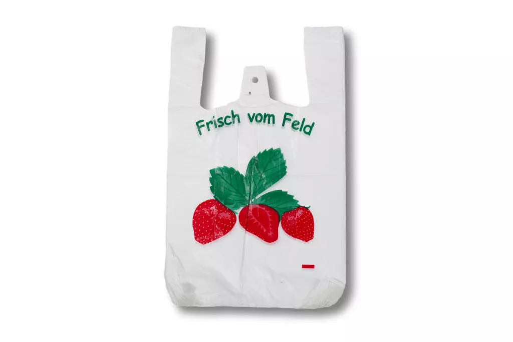 HDPE-Hemdchentragetaschen, 280 + 140 x 480 mm, Erdbeeren, 11 µ HDPE-Hemdchentragetaschen, 280 + 140 x 480 mm, Erdbeeren, 11 µ