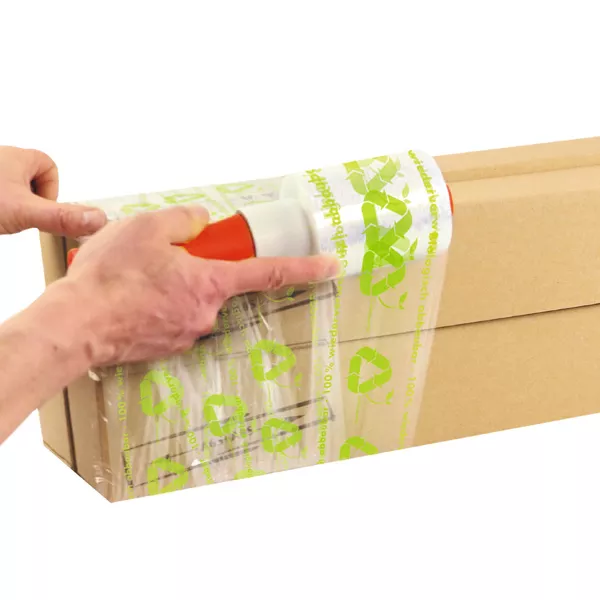 Bündelstretchfolie mit individuellem Aufdruck Bio Bedruckte Bündelstretchfolie in Anwendung