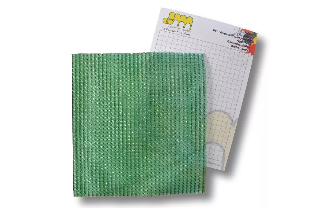 Schattiernetz 105 g/m², 32 % grün, 1,5 x 100 m Schattiernetz 105 g/m², 32 % grün, 1,5 x 100 m