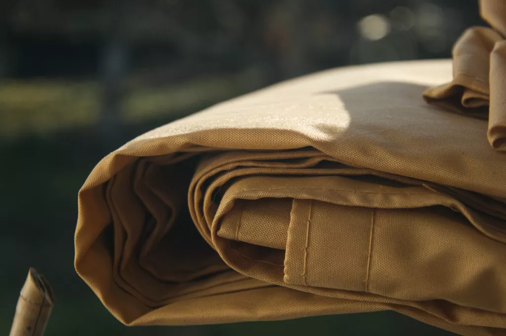Sonnensegel Polyester inkl. Befestigungsseile, 2 x 3 m, beige Sonnensegel Polyester inkl. Befestigungsseile, 2 x 3 m, beige