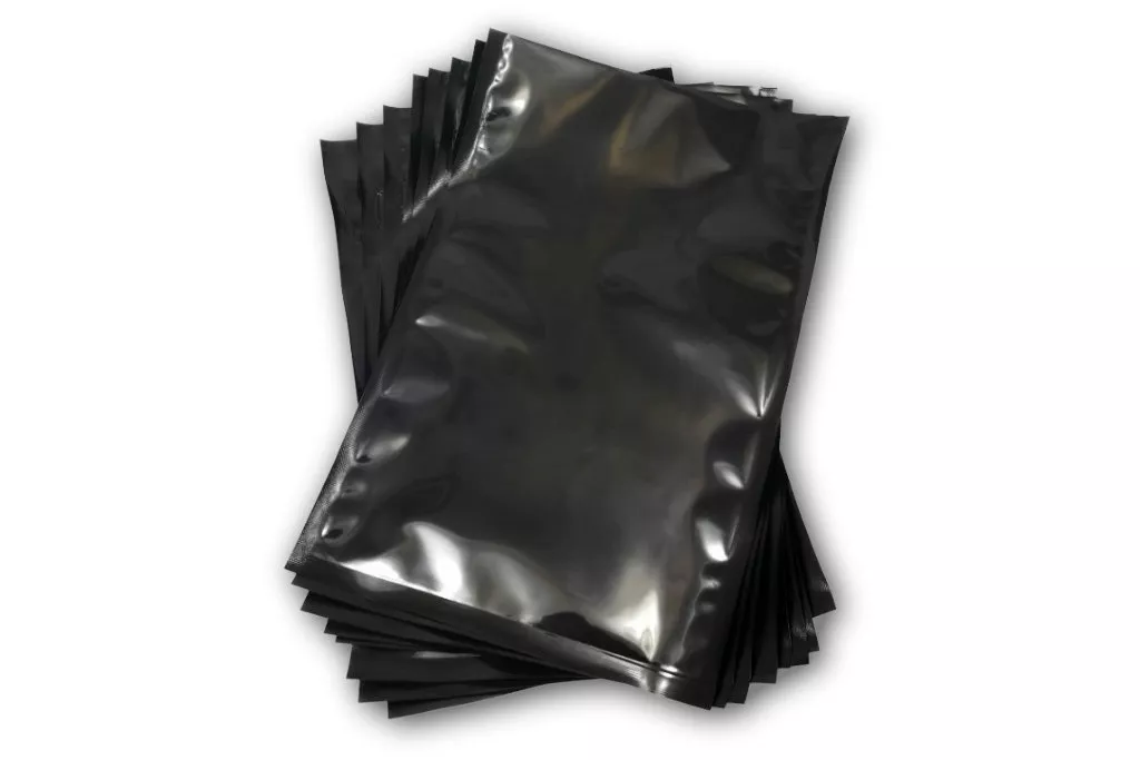Vakuumbeutel, glatt, 130 x 260 mm, 90my, schwarz/transparent